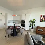 Bluefish Seaviews - Luxury *