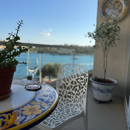 Апартаменты Bluefish Seaviews - Luxury