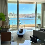 Bluefish Seaviews - Luxury *